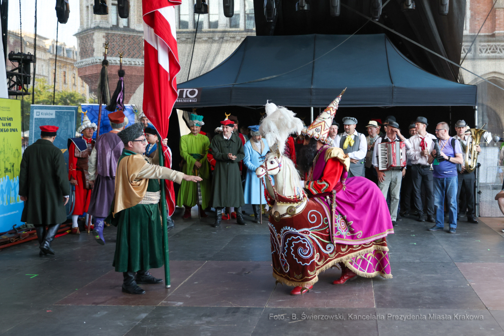 bs_220623_7274.jpg-Pochód Lajkonika, Majchrowski  Autor: Bogusław Świerzowski / krakow.pl