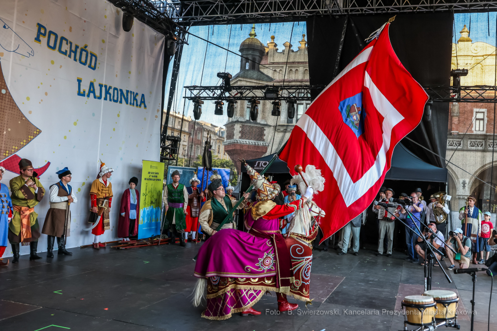 bs_220623_7340.jpg-Pochód Lajkonika, Majchrowski  Autor: Bogusław Świerzowski / krakow.pl