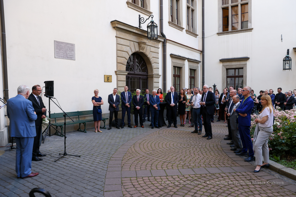 bs-czerwca 24, 2022-img_8796.jpg-Profesorowie, Spotkanie, Majchrowski  Autor: B. Świerzowski