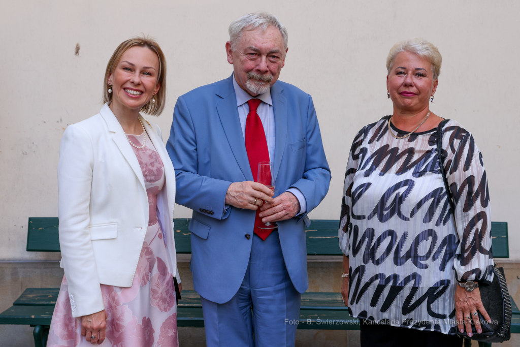 bs-czerwca 24, 2022-img_8834.jpg-Profesorowie, Spotkanie, Majchrowski  Autor: B. Świerzowski