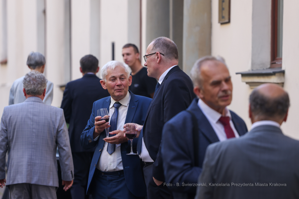 bs-czerwca 24, 2022-img_8863.jpg-Profesorowie, Spotkanie, Majchrowski  Autor: B. Świerzowski