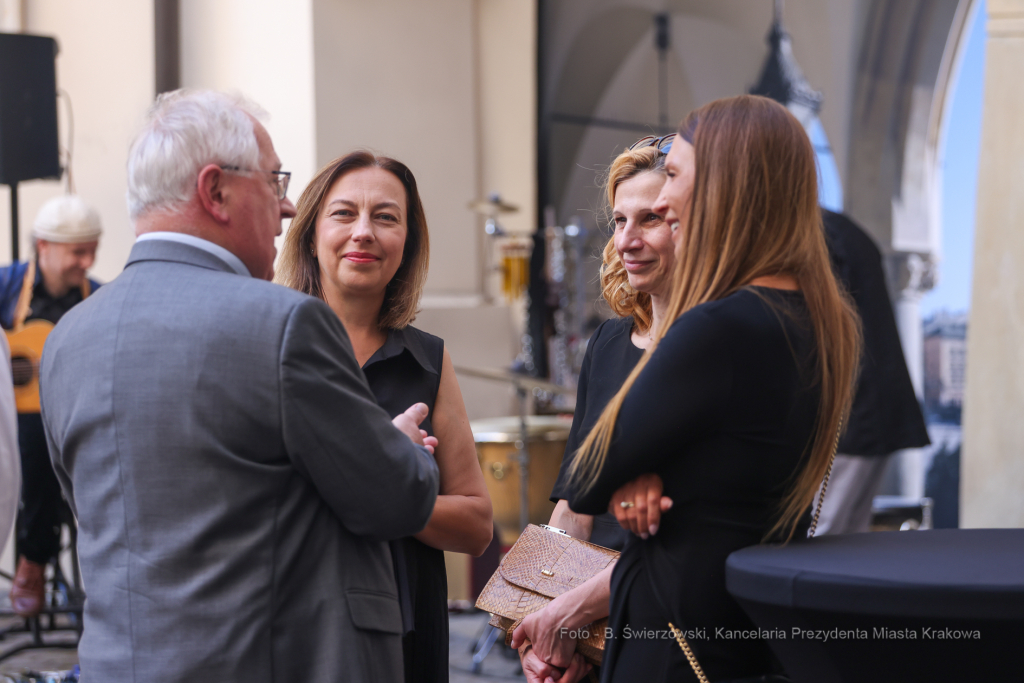 bs-czerwca 24, 2022-img_8890.jpg-Profesorowie, Spotkanie, Majchrowski  Autor: B. Świerzowski