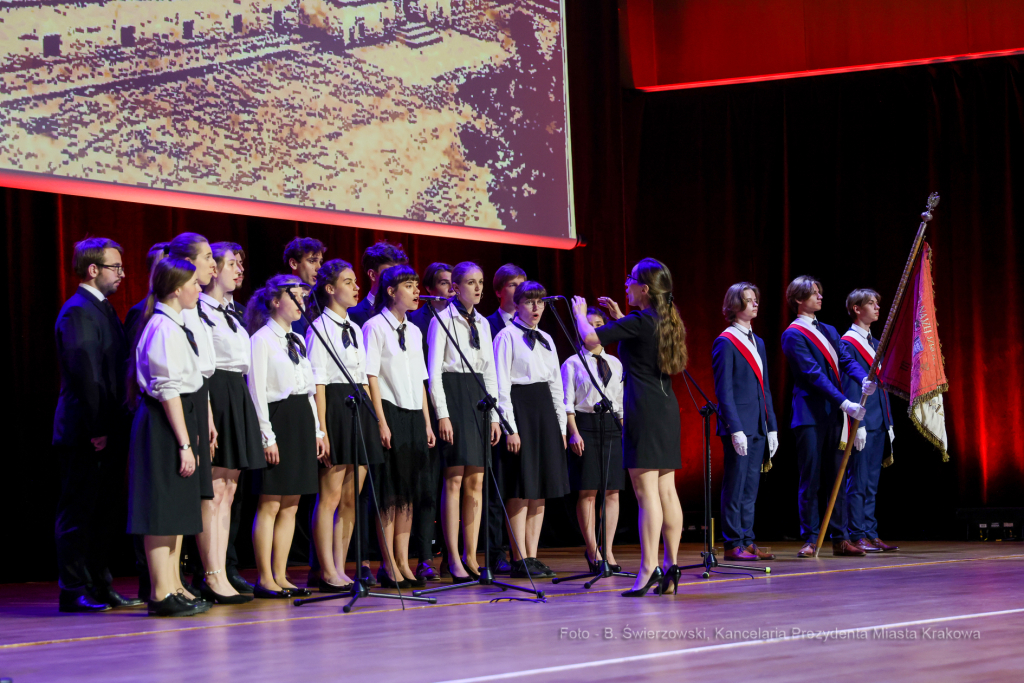 bs-czerwca 25, 2022-img_9520.jpg-V LO, Alicja Bachleda Curuś, Majchrowski  Autor: B. Świerzowski