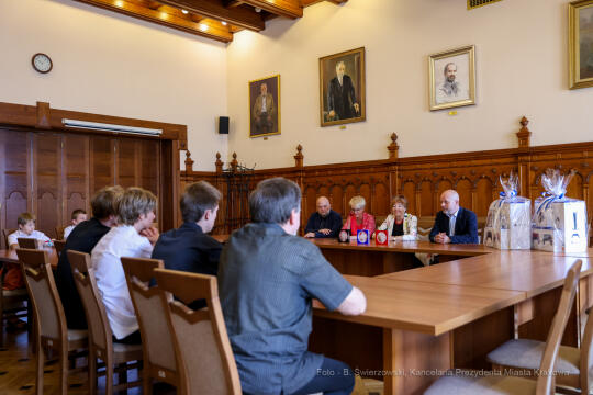 bs_220627_0754 — kopia.jpg-Hoover Table, Sabatowicz