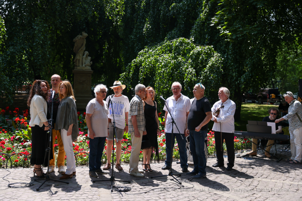 bs_220629_0974.jpg-Skwer Skrzyneckiego, Piaskowski, Otwarcie  Autor: B. Świerzowski