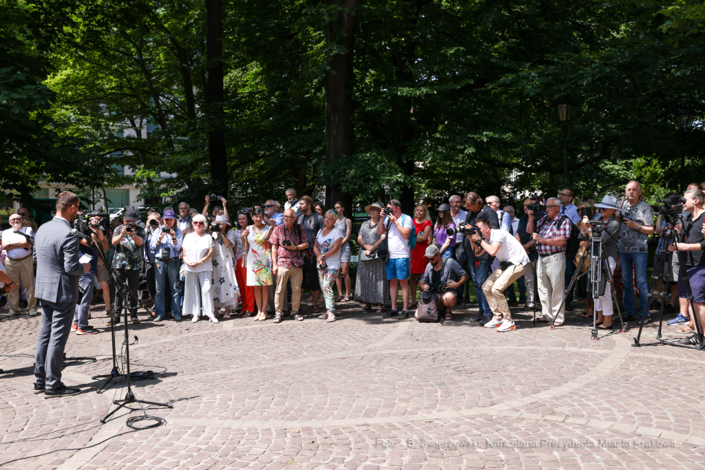 bs_220629_0996.jpg-Skwer Skrzyneckiego, Piaskowski, Otwarcie  Autor: B. Świerzowski