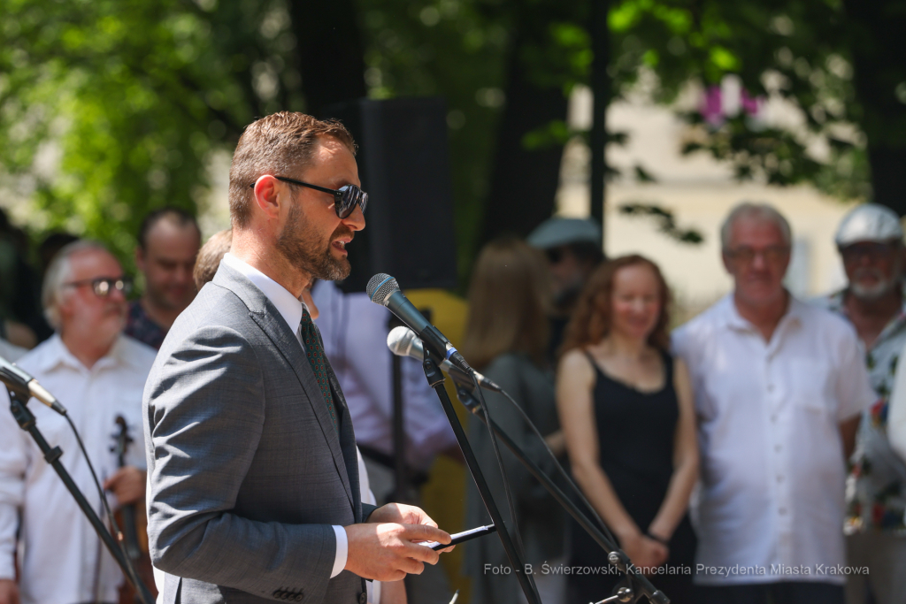 bs_220629_1009.jpg-Skwer Skrzyneckiego, Piaskowski, Otwarcie  Autor: B. Świerzowski