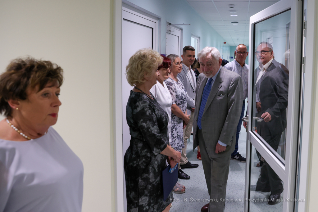 bs_220630_1825.jpg-Szpital Narutowicza, Majchrowski  Autor: B. Świerzowski