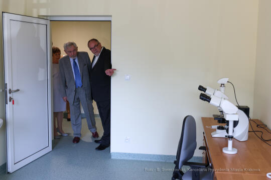 bs_220630_1835.jpg-Szpital Narutowicza, Majchrowski