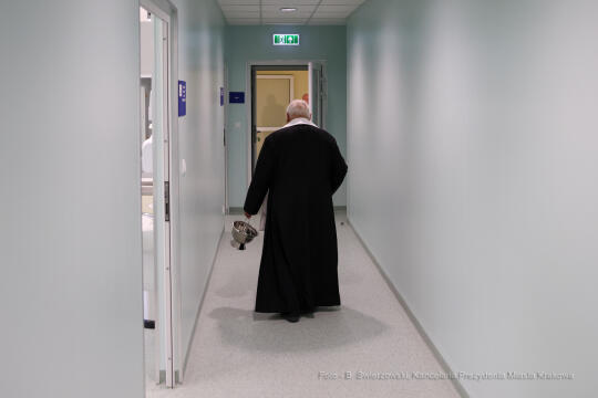 bs_220630_1848.jpg-Szpital Narutowicza, Majchrowski