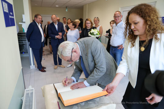 bs_220630_1879.jpg-Szpital Narutowicza, Majchrowski