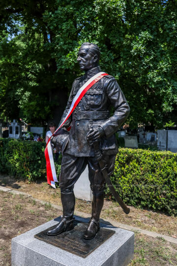 bs_220630_1908.jpg-Pomnik Wieniawy Długoszowskiego, Majchrowski, Uroczystości