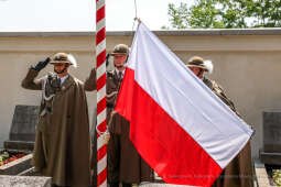 bs_220630_1940.jpg-Pomnik Wieniawy Długoszowskiego, Majchrowski, Uroczystości