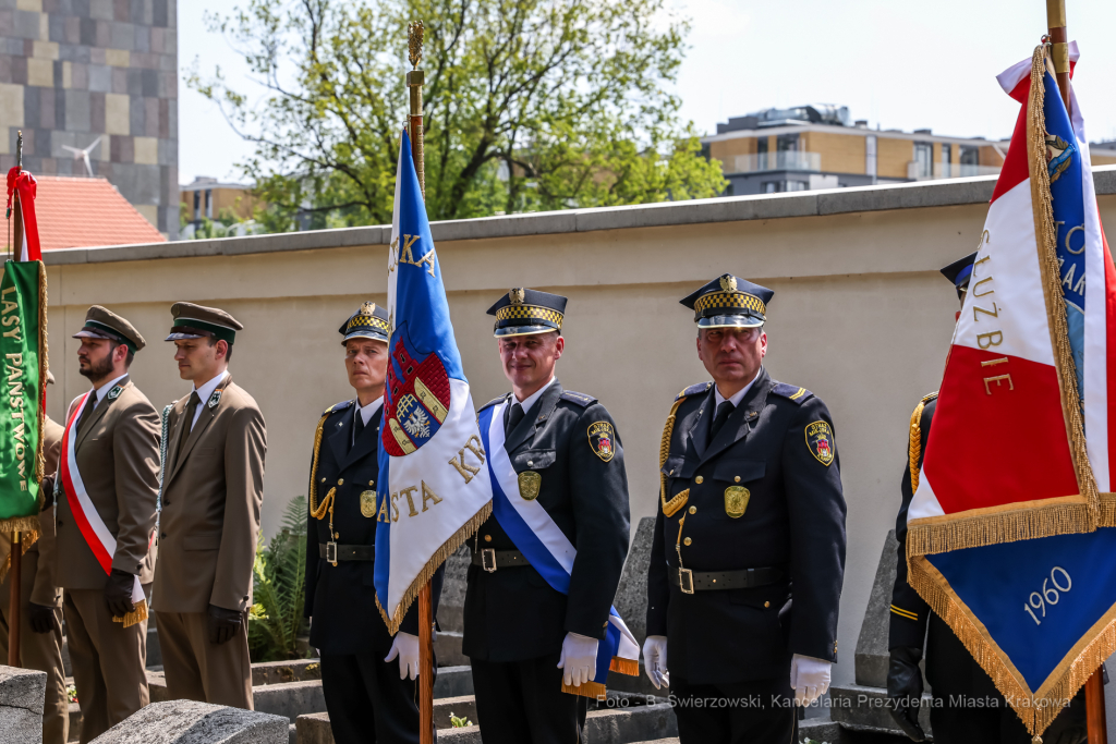 bs_220630_2013.jpg-Pomnik Wieniawy Długoszowskiego, Majchrowski, Uroczystości  Autor: B. Świerzowski