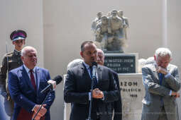 bs_220630_2016.jpg-Pomnik Wieniawy Długoszowskiego, Majchrowski, Uroczystości