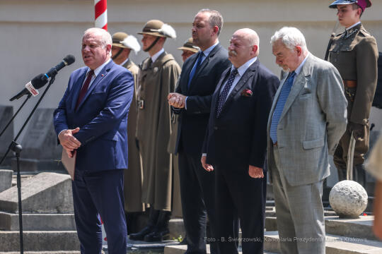 bs_220630_2033.jpg-Pomnik Wieniawy Długoszowskiego, Majchrowski, Uroczystości