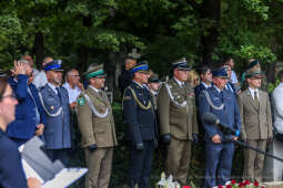 bs_220630_2041.jpg-Pomnik Wieniawy Długoszowskiego, Majchrowski, Uroczystości