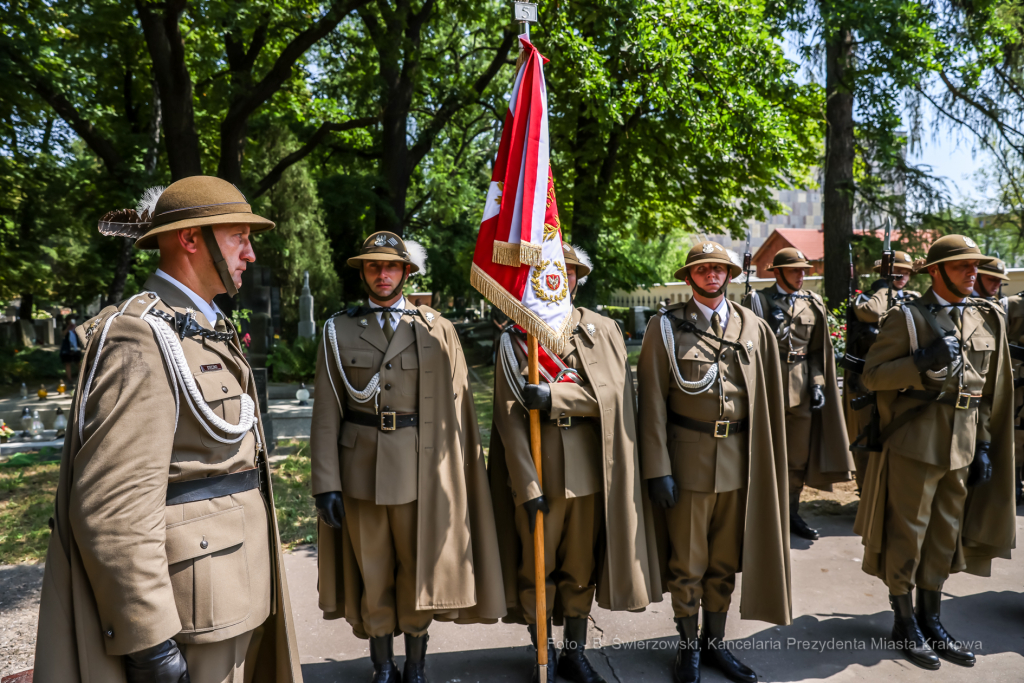 bs_220630_2091.jpg-Pomnik Wieniawy Długoszowskiego, Majchrowski, Uroczystości  Autor: B. Świerzowski