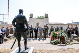 bs_220630_2150.jpg-Pomnik Wieniawy Długoszowskiego, Majchrowski, Uroczystości