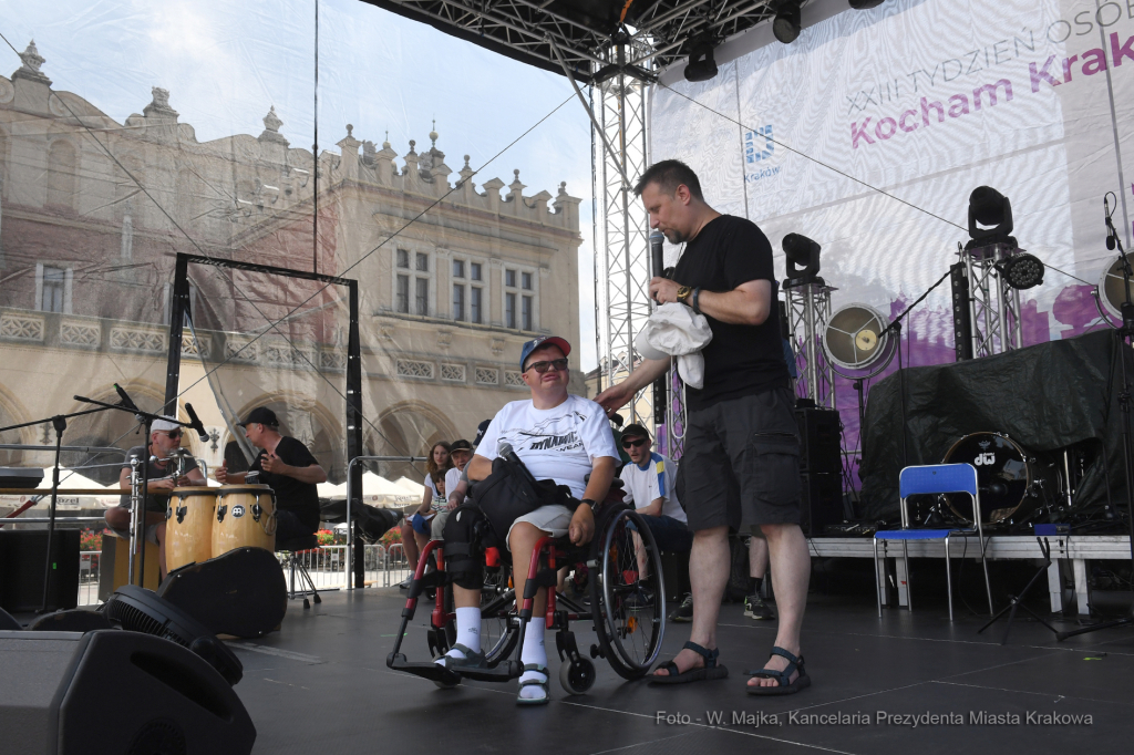 1717jpg.jpg-Zakończenie Tygodnia Osób z Niepełnosprawnościami  Autor: W. Majka, Piotr Wojnarowski