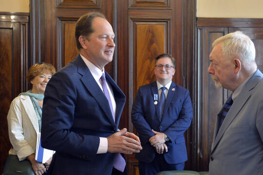 02_dsc5910.jpg-Wizyta J.E. Ambasadora USA w Polsce Marka Brzezinskiego