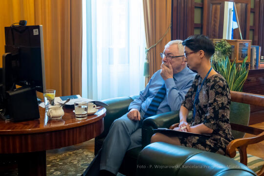 bs_220713_2383.jpg-Spotkanie online Prezydenta Miasta Krakowa, Mer Kijowa,  Witalij Kłyczko