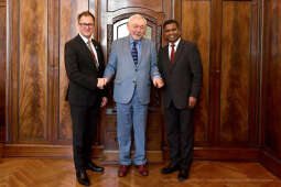 umk_2458 — kopia.jpg-Spotkanie, ICCA, James Rees, Senthil  Gophinath, Jacek Majchrowski