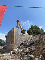 img_0564.jpg-Al. 29 listopada – wyburzanie wiaduktu