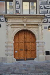 portal i brama wejściowa po konserwacji.jpg