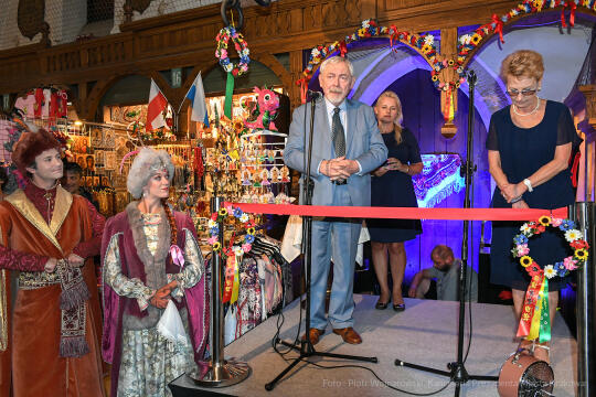 20220803_umk_05.jpg-Sukiennice, Święto, Majchrowski