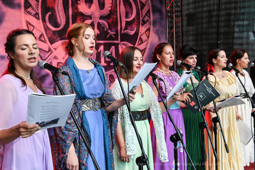 20220805_umk_79.jpg-Lekcja śpiewania, 2022, Kadrówka 1914  Autor: P. Wojnarowski