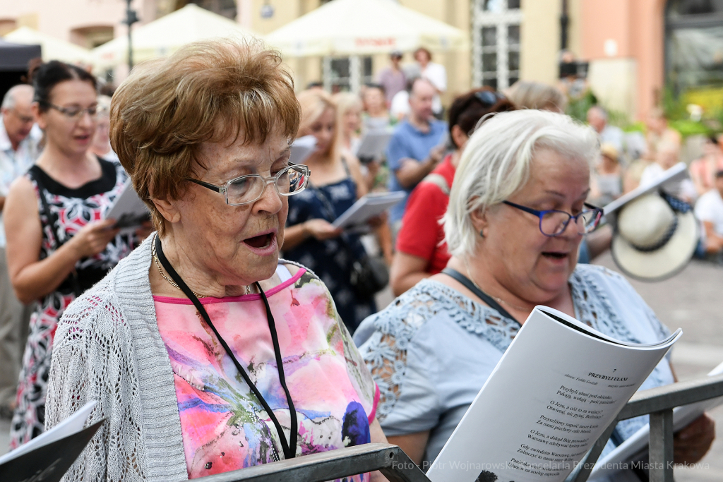 20220805_umk_82.jpg-Lekcja śpiewania, 2022, Kadrówka 1914  Autor: P. Wojnarowski