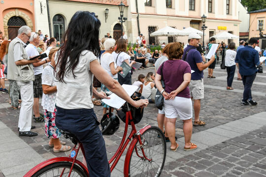 20220805_umk_87.jpg-Lekcja śpiewania, 2022, Kadrówka 1914