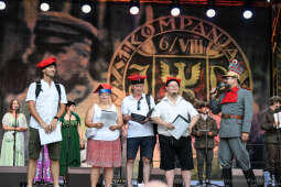 20220805_umk_96.jpg-Lekcja śpiewania, 2022, Kadrówka 1914