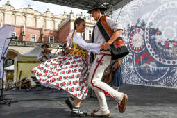 20220808_umk_54.jpg-Targi Sztuki Ludowej, Kraków, Rynek