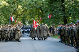 umk_7666.jpg-Capstrzyk, Park im dr H. Jordana, gen. Władysław Anders, Anna Anders