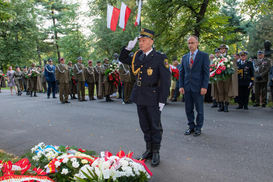 umk_7873.jpg-Capstrzyk, Park im dr H. Jordana, gen. Władysław Anders, Anna Anders