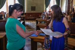 4.jpeg-Dyrektorzy szkół odebrali akty powierzenia