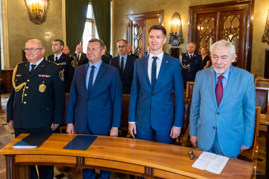 umk_1966.jpg-swieto, straz miejska, strazy miejskiej, uroczystosc, odznaczenia, odznaczen