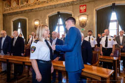 umk_2140.jpg-swieto, straz miejska, strazy miejskiej, uroczystosc, odznaczenia, odznaczen