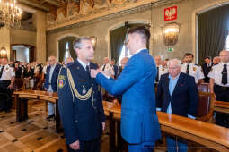 umk_2158.jpg-swieto, straz miejska, strazy miejskiej, uroczystosc, odznaczenia, odznaczen