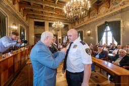 umk_2184.jpg-swieto, straz miejska, strazy miejskiej, uroczystosc, odznaczenia, odznaczen