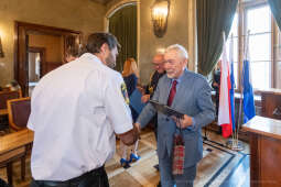 umk_2194.jpg-swieto, straz miejska, strazy miejskiej, uroczystosc, odznaczenia, odznaczen