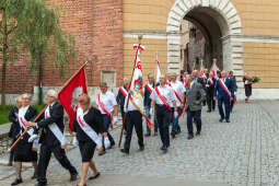 umk_2670.jpg-Wawel, UMK, solidarność, krzyż katyński, składanie, kwiatów