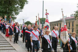 umk_2681.jpg-Wawel, UMK, solidarność, krzyż katyński, składanie, kwiatów