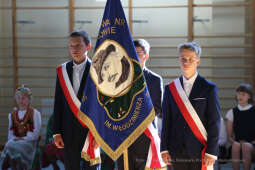 bs_220901_6503.jpg-SP50, Rok Szkolny, Nowy Budynek, Majchrowski