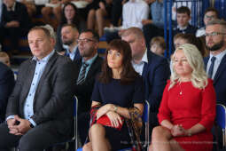 bs_220901_6515.jpg-SP50, Rok Szkolny, Nowy Budynek, Majchrowski