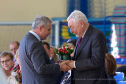 bs_220901_6557.jpg-SP50, Rok Szkolny, Nowy Budynek, Majchrowski