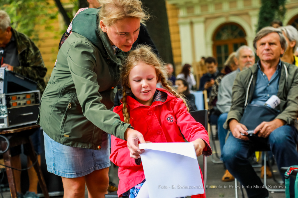 bs_220903_3354.jpg-Narodowe Czytanie  Autor: B. Świerzowski