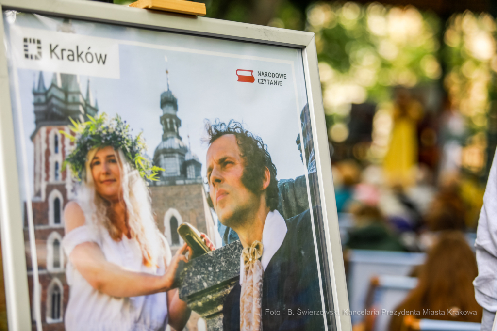 bs_220903_3387.jpg-Narodowe Czytanie  Autor: B. Świerzowski